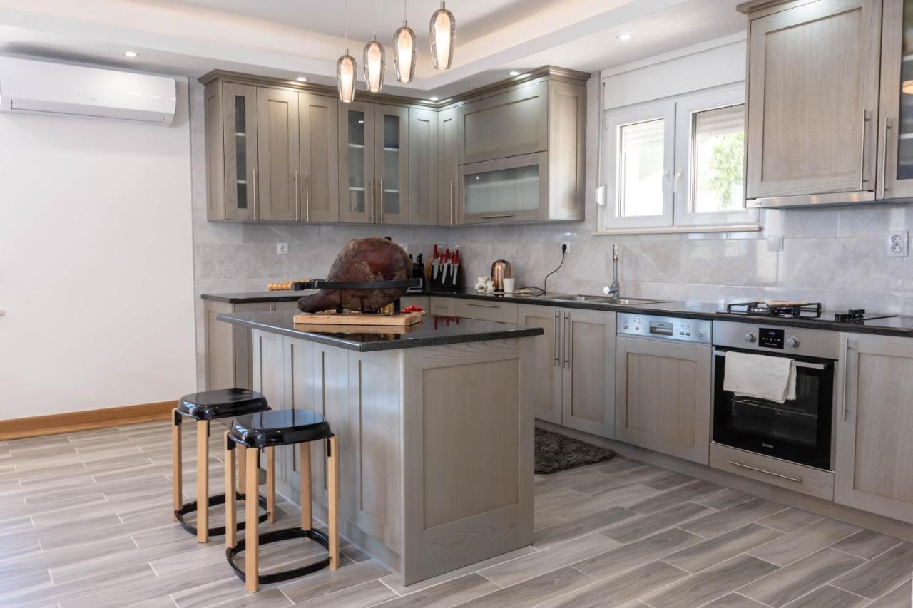 Apartmani Sandra Kastela Ngoại thất bức ảnh