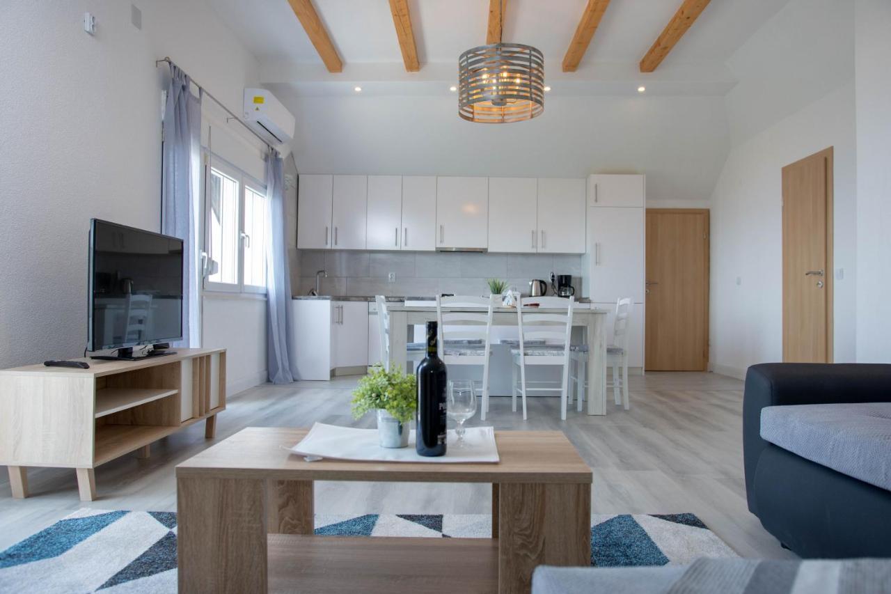Apartmani Sandra Kastela Ngoại thất bức ảnh