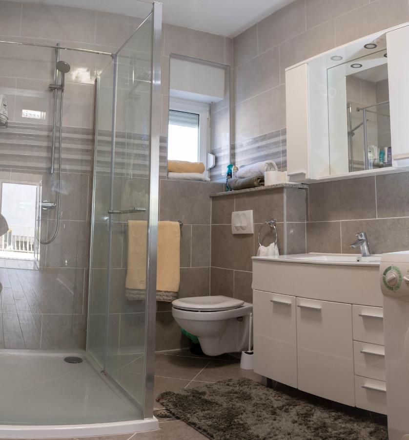Apartmani Sandra Kastela Ngoại thất bức ảnh
