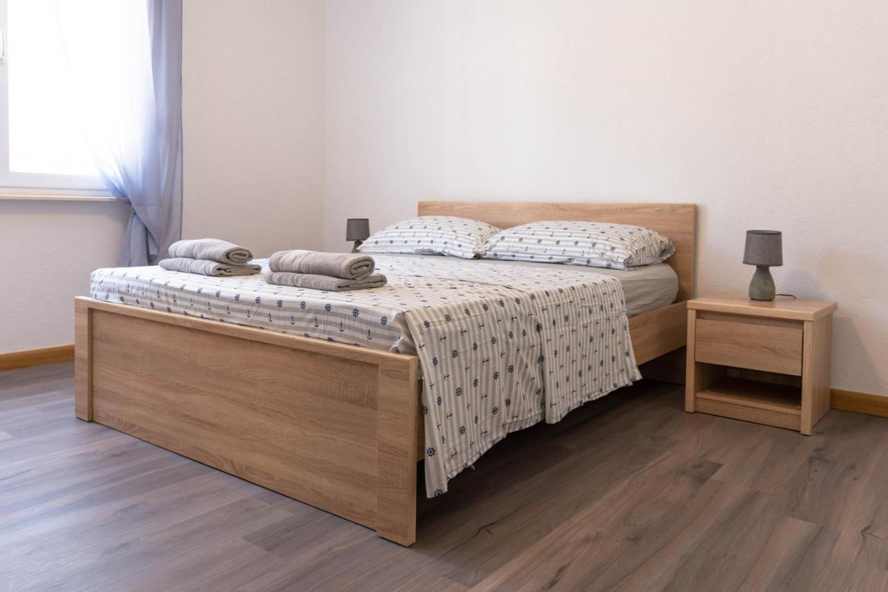 Apartmani Sandra Kastela Ngoại thất bức ảnh