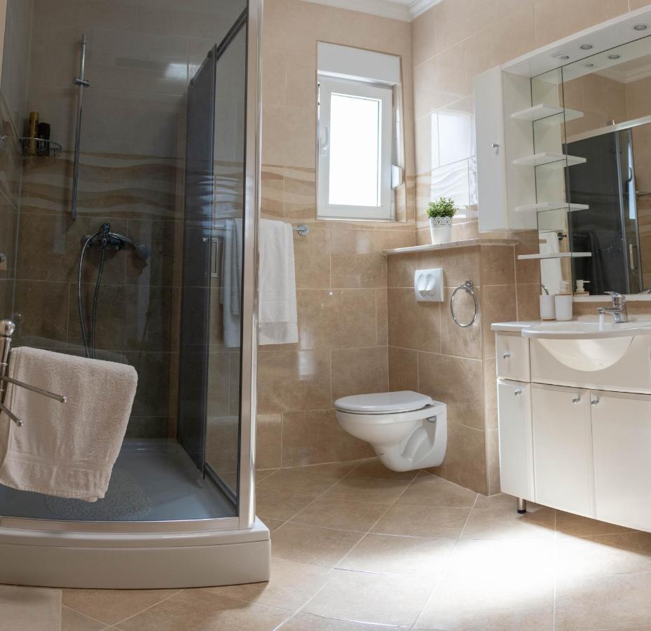 Apartmani Sandra Kastela Ngoại thất bức ảnh