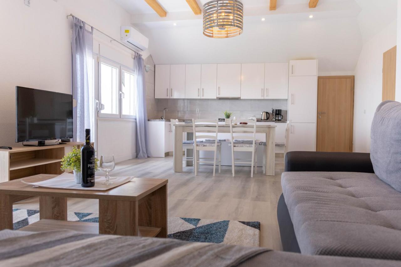 Apartmani Sandra Kastela Ngoại thất bức ảnh