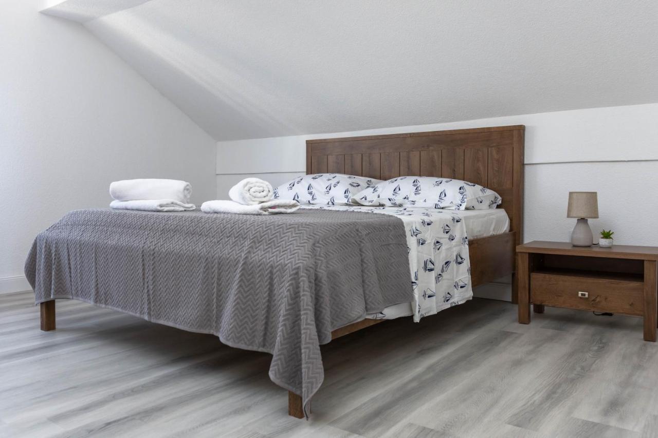 Apartmani Sandra Kastela Ngoại thất bức ảnh