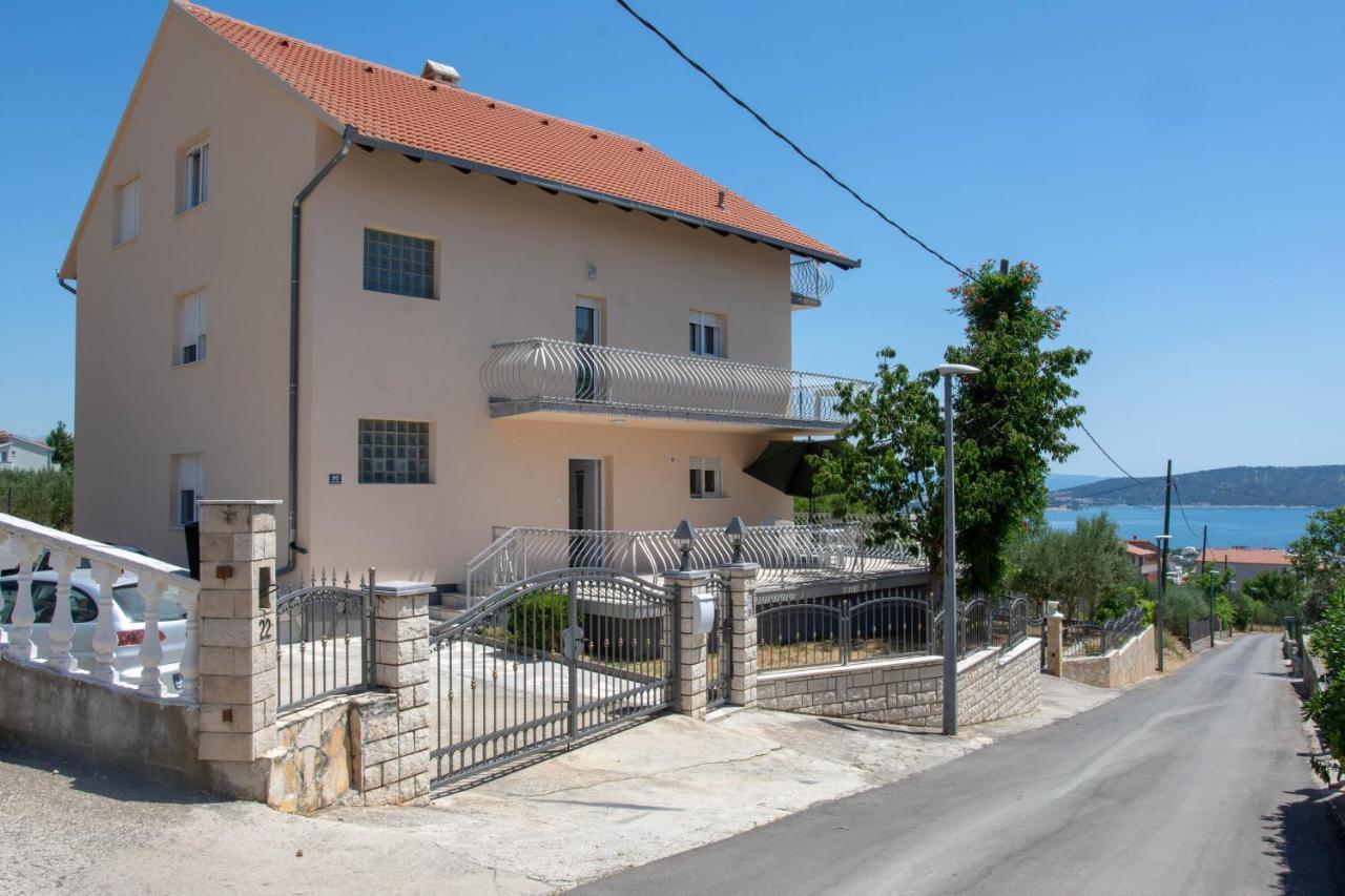 Apartmani Sandra Kastela Ngoại thất bức ảnh